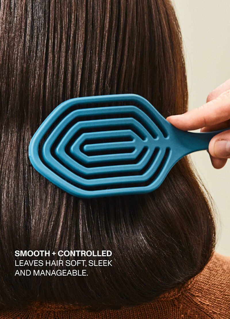 flawless_detangling_brush_gallery_image_3